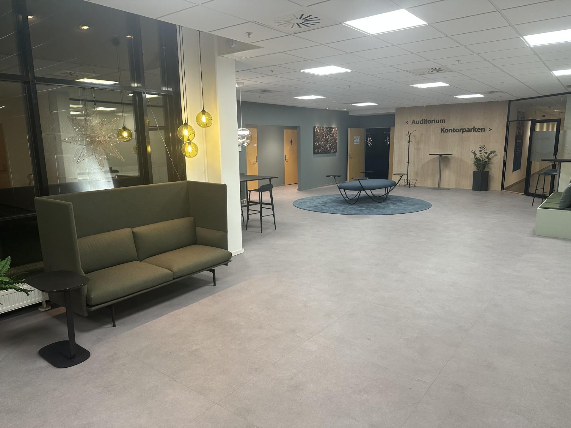 Lobby ved inngangspartiet